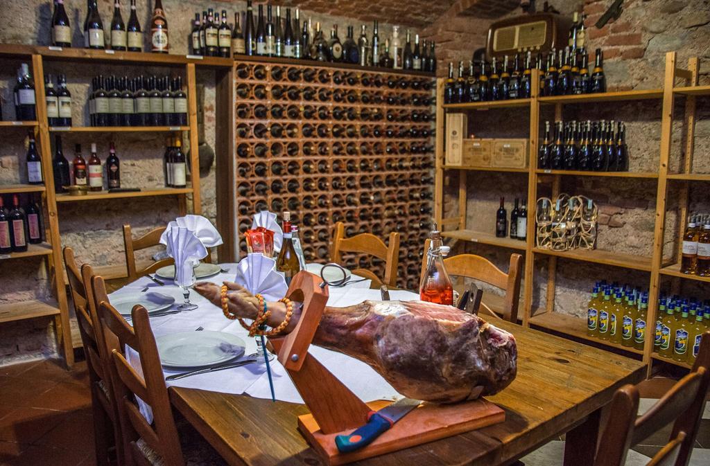 Hotel Ristorante La Perla Varallo Pombia Dış mekan fotoğraf