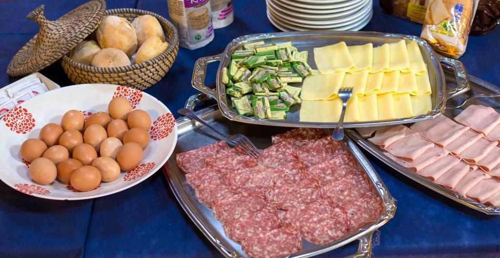 Hotel Ristorante La Perla Varallo Pombia Dış mekan fotoğraf