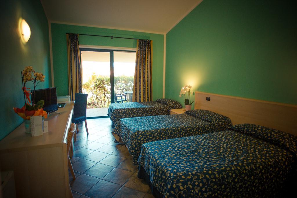 Hotel Ristorante La Perla Varallo Pombia Dış mekan fotoğraf