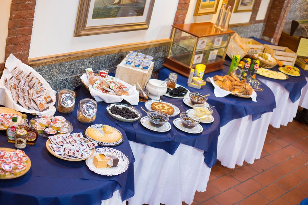 Hotel Ristorante La Perla Varallo Pombia Dış mekan fotoğraf