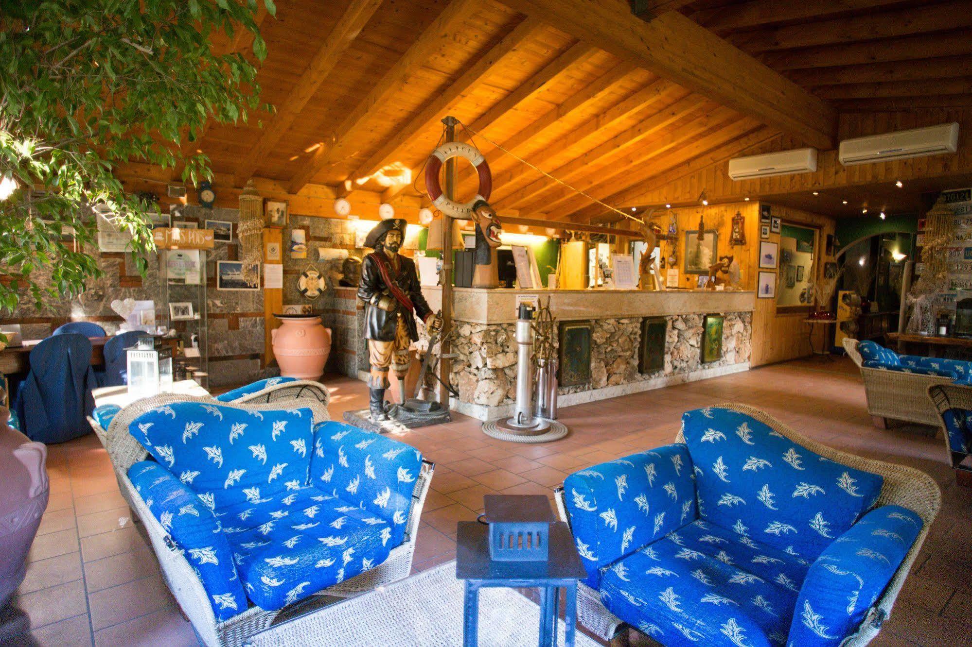 Hotel Ristorante La Perla Varallo Pombia Dış mekan fotoğraf