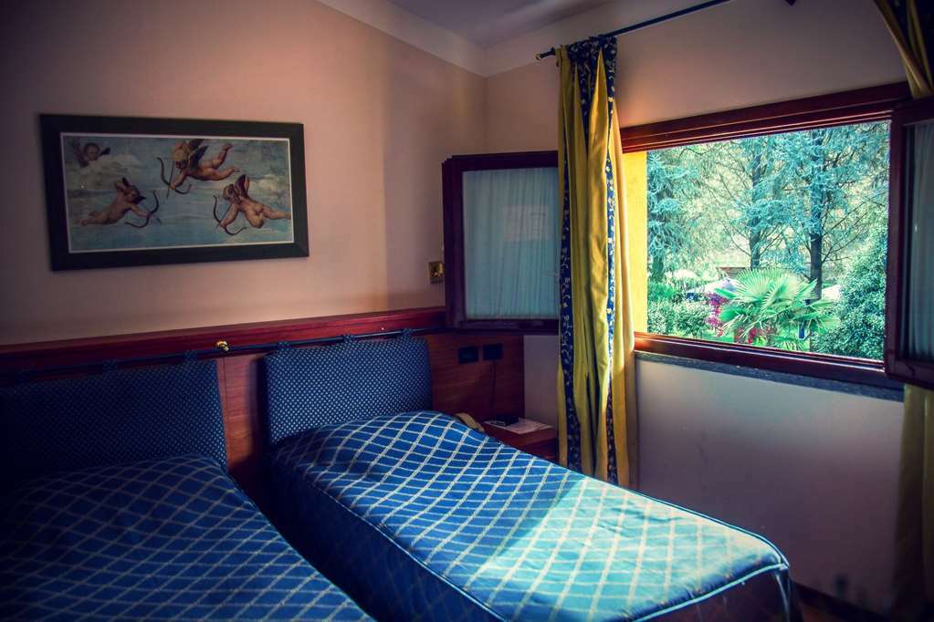 Hotel Ristorante La Perla Varallo Pombia Oda fotoğraf